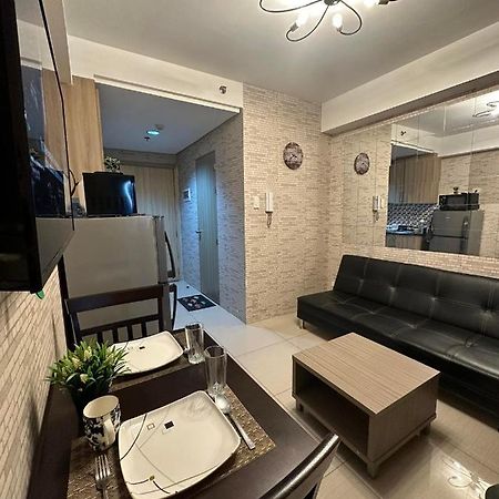 Sabina'S One Bedroom Condo At Shore Tower C Манила Екстериор снимка