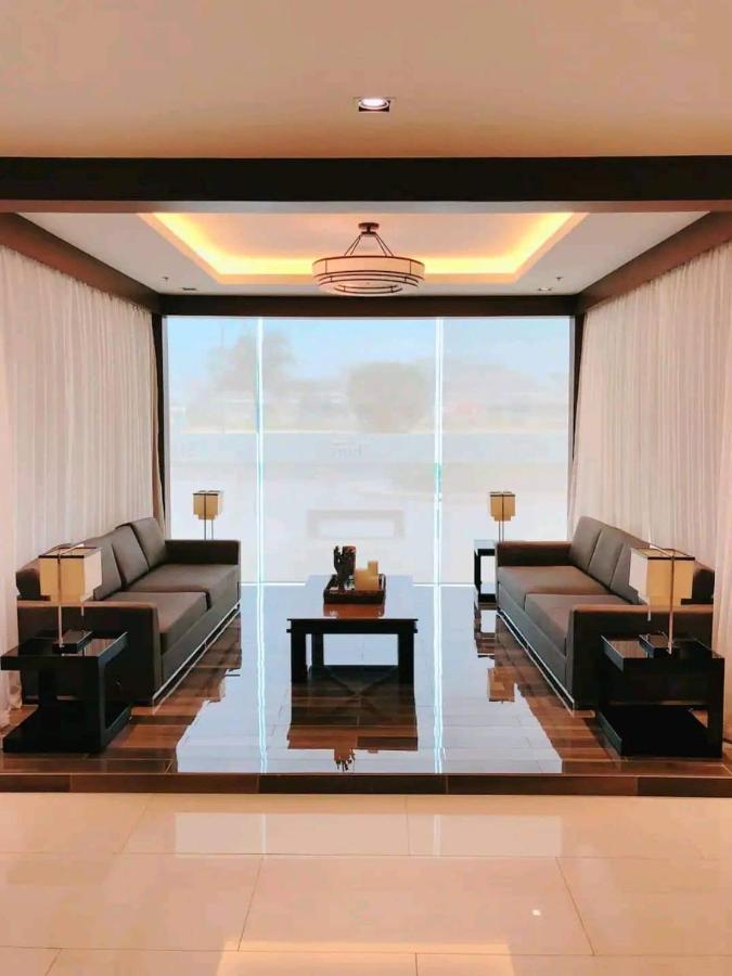 Sabina'S One Bedroom Condo At Shore Tower C Манила Екстериор снимка