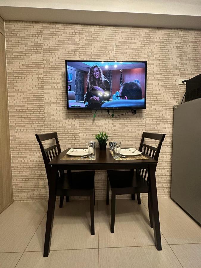 Sabina'S One Bedroom Condo At Shore Tower C Манила Екстериор снимка